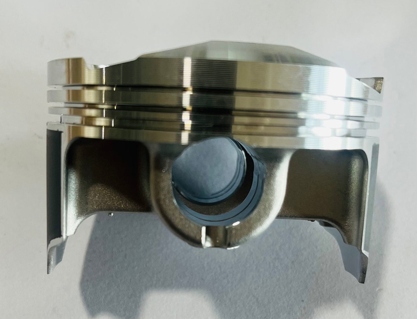 KAWASAKI PISTON - ENGINE Z600