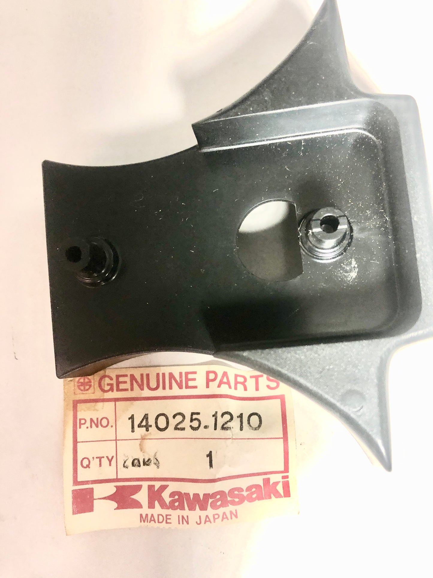 KAWASAKI-KZ750E1-COVER,PILOT BOX,LWR