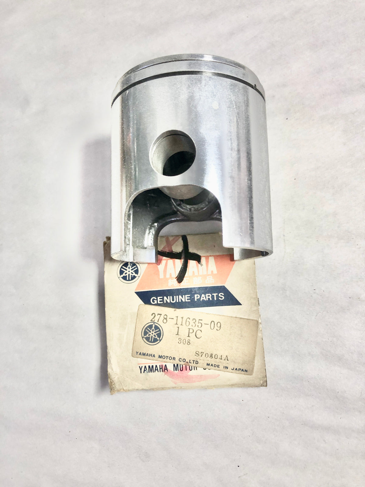 YAMAHA-R5-PISTON STD 1ST O/S