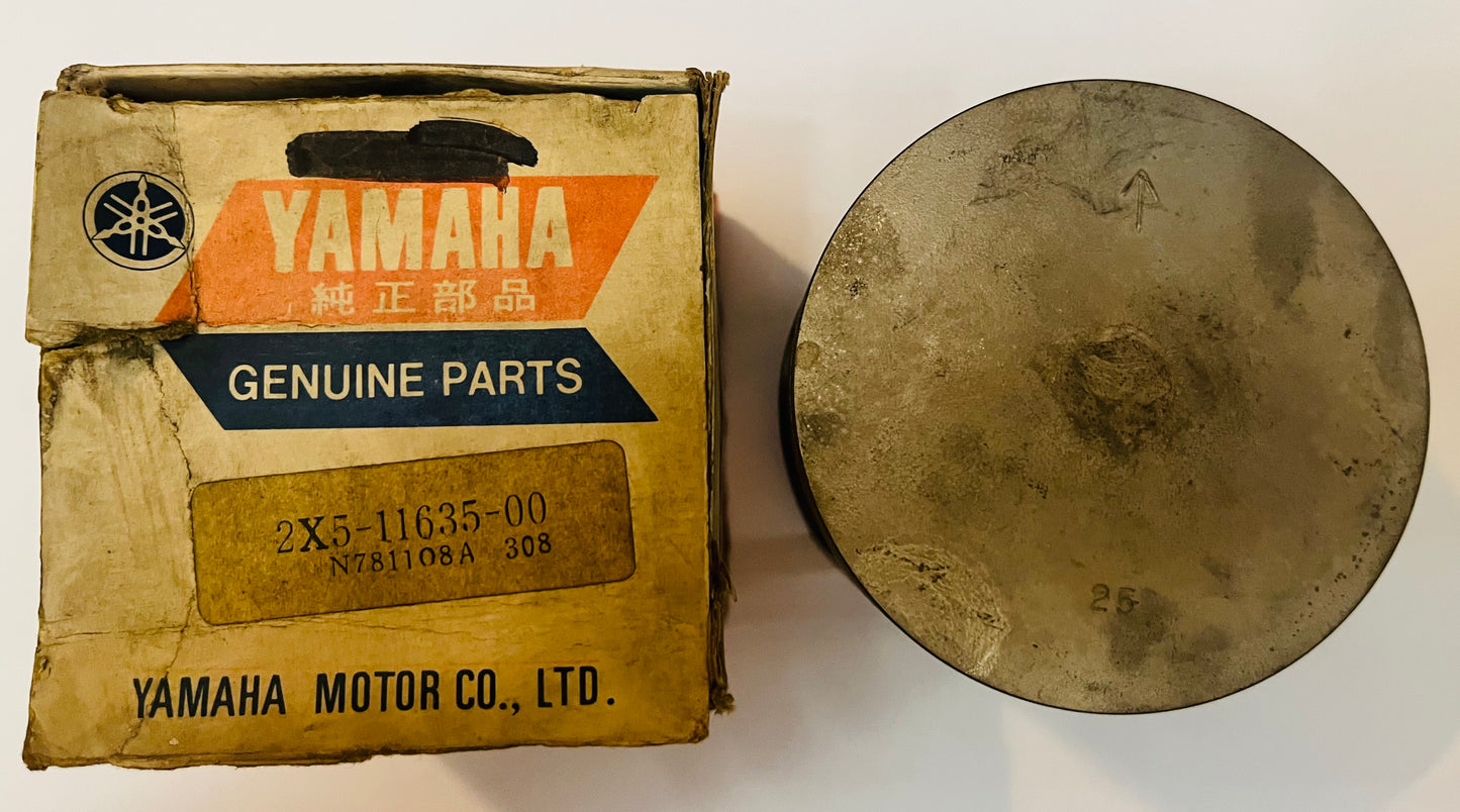 YAMAHA YZ400 - PISTON 1ST O/S 1979