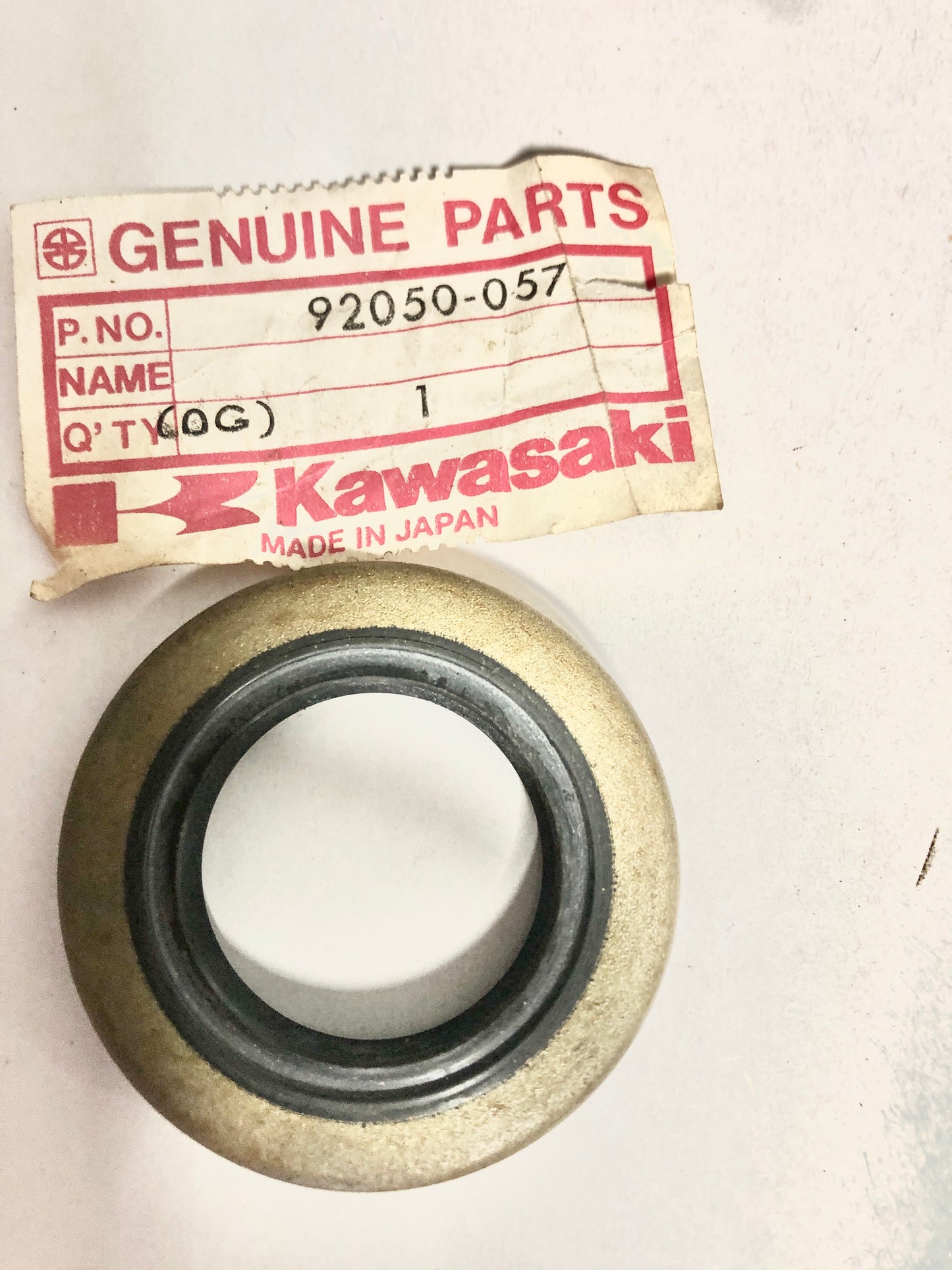 KAWASAKI-KLF300-OIL SEAL,L.H CRNKCASE