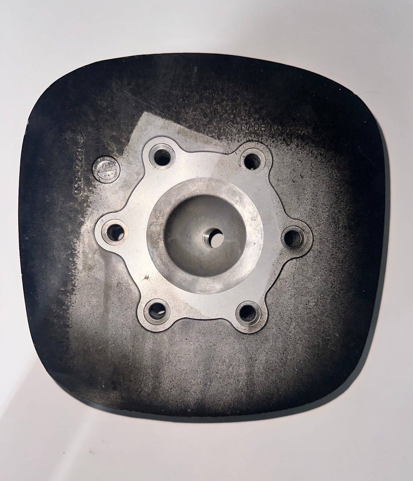 SUZUKI - CYLINDER HEAD PE250 1979-1981