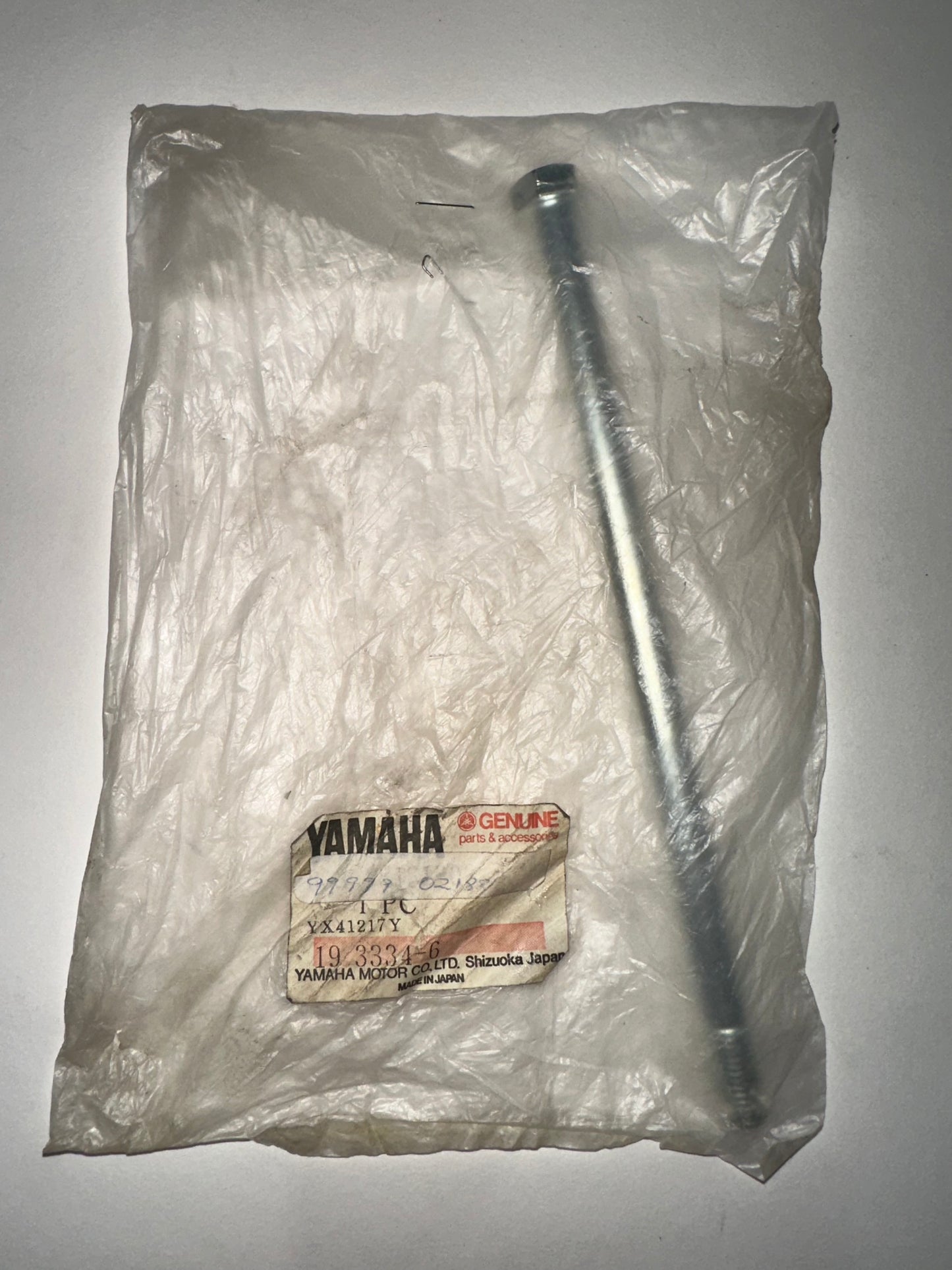YAMAHA - WHEEL SHAFT YZ60 1981-1983