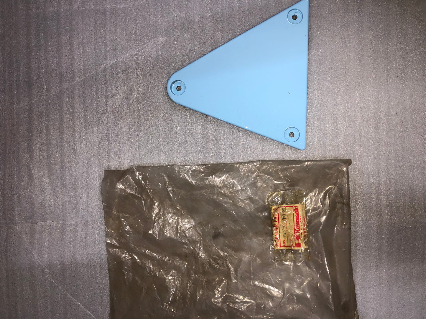 KAWASAKI - SWING ARM COVER R,H - VN800 1999-2000