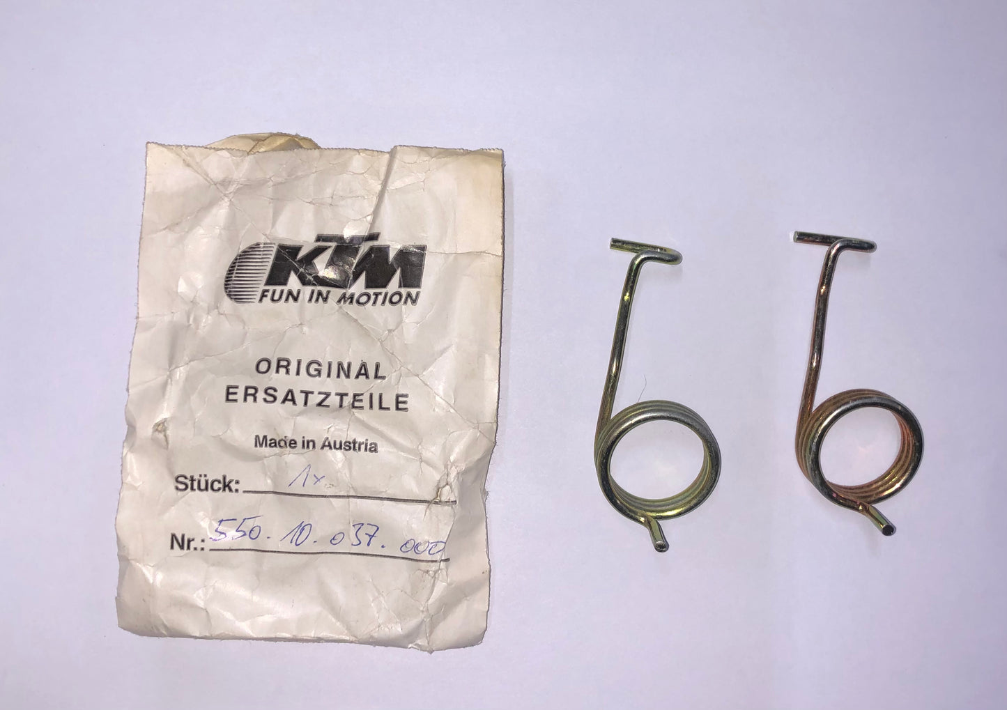 KTM - Brake lever return spring/torsion spring on the anchor plate