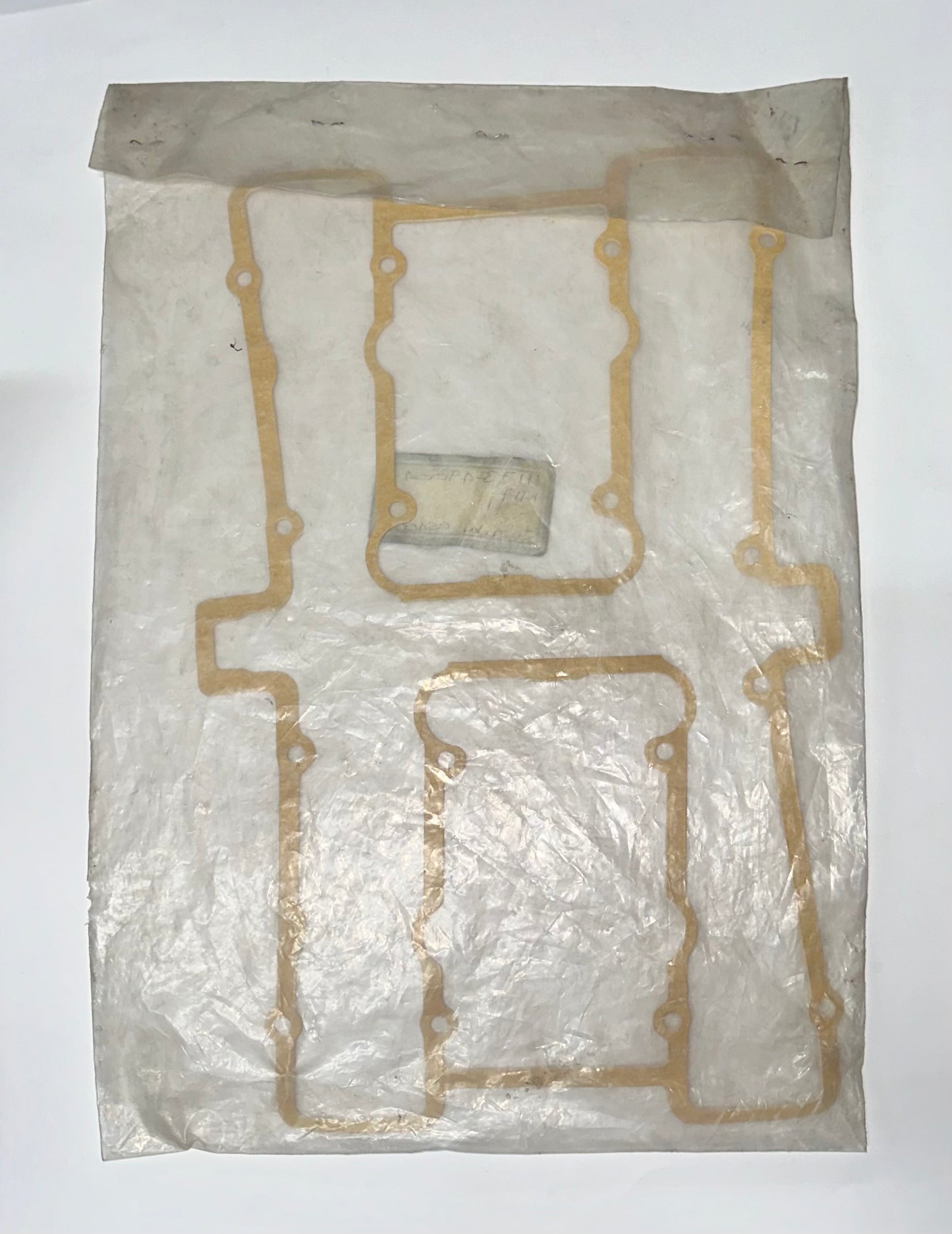 SUZUKI - CYLINDER HEAD COVER GASKET GS1000L/S 1979