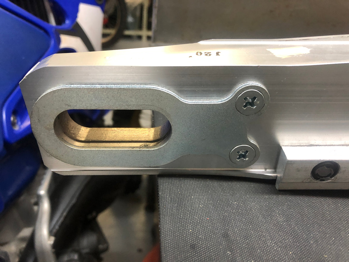 SWING ARM - HONDA CR125/250/500 (1987)