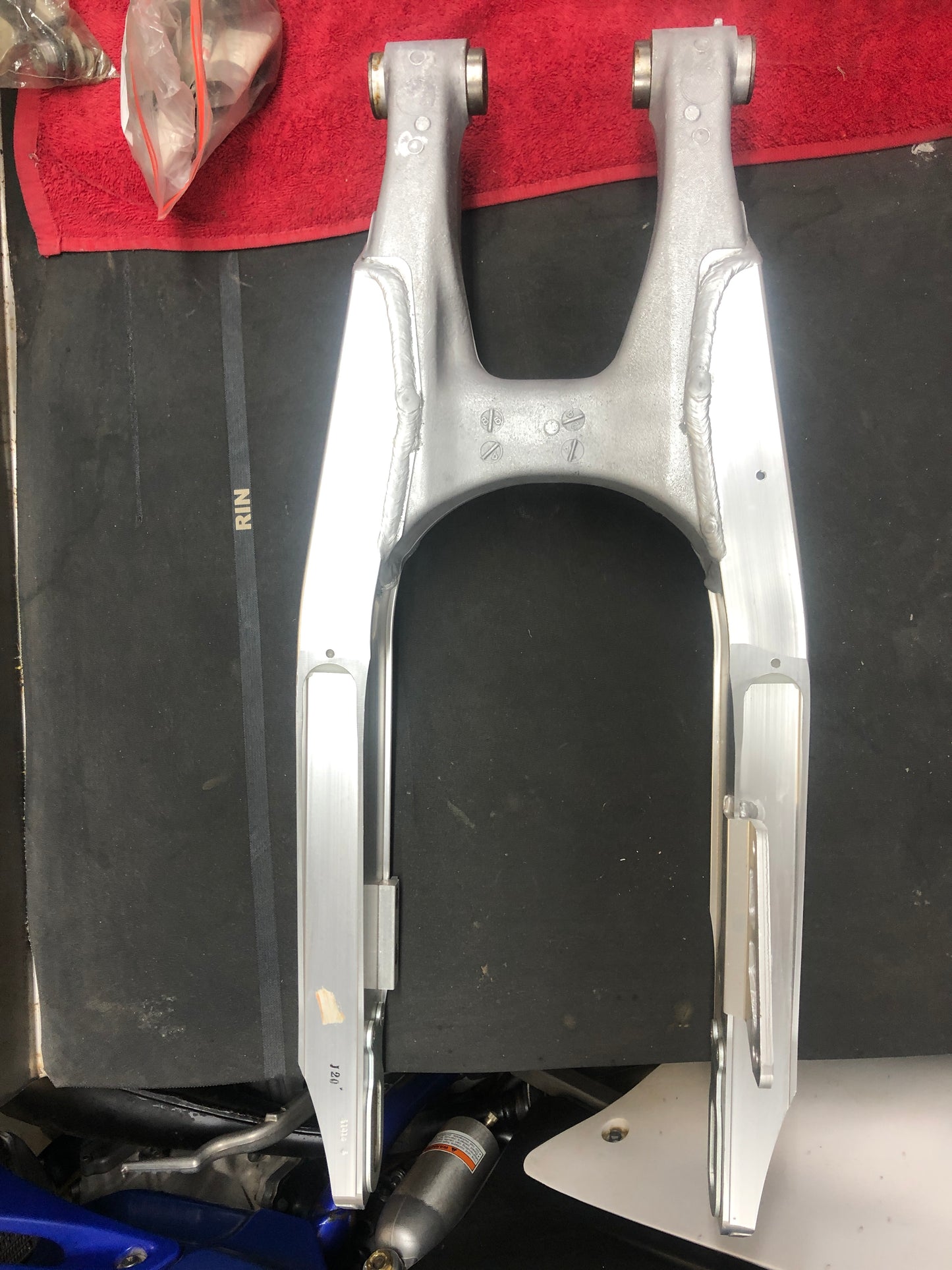 SWING ARM - HONDA CR125/250/500 (1987)