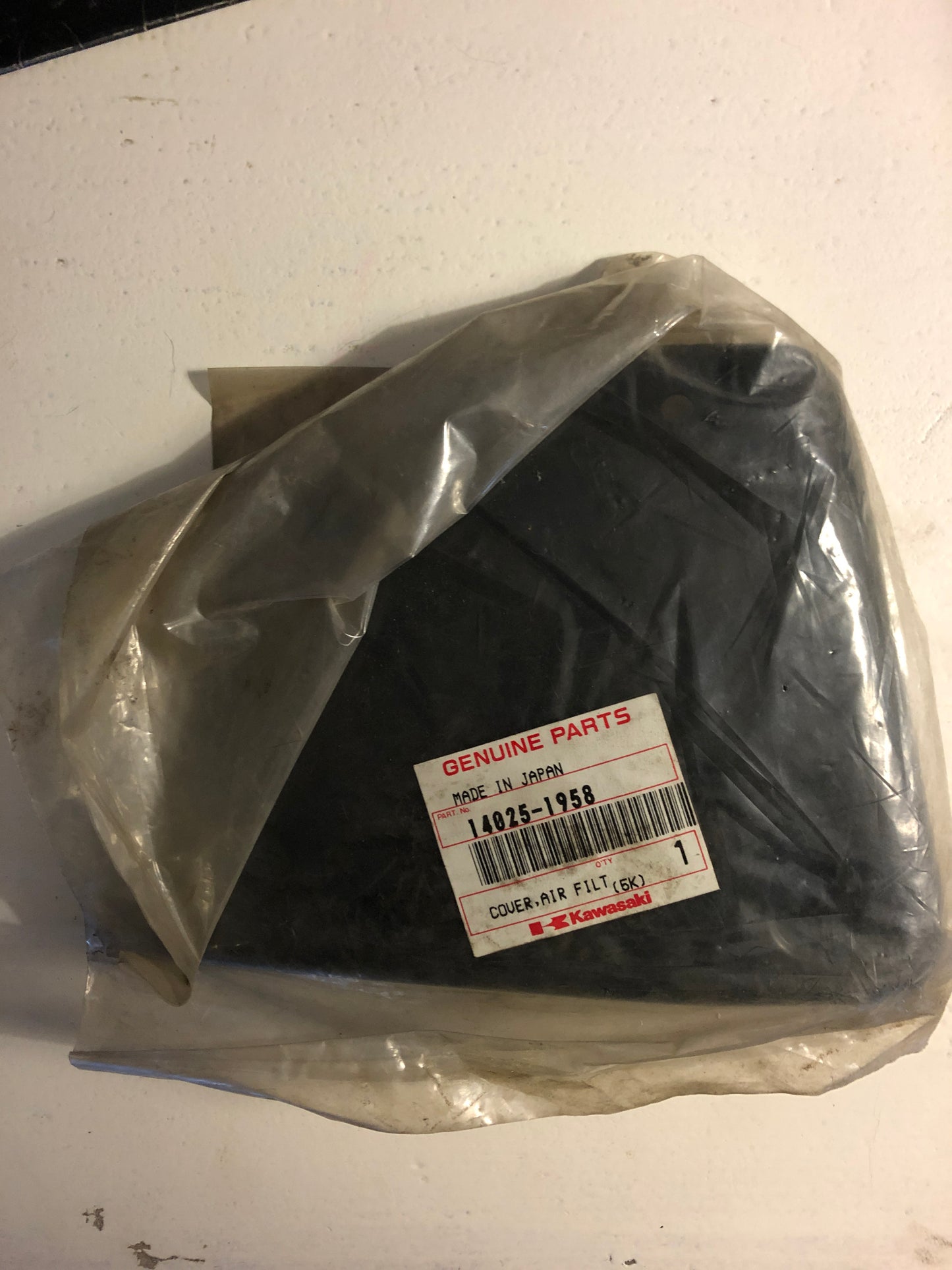 AIR FILTER CASE COVER / KX60