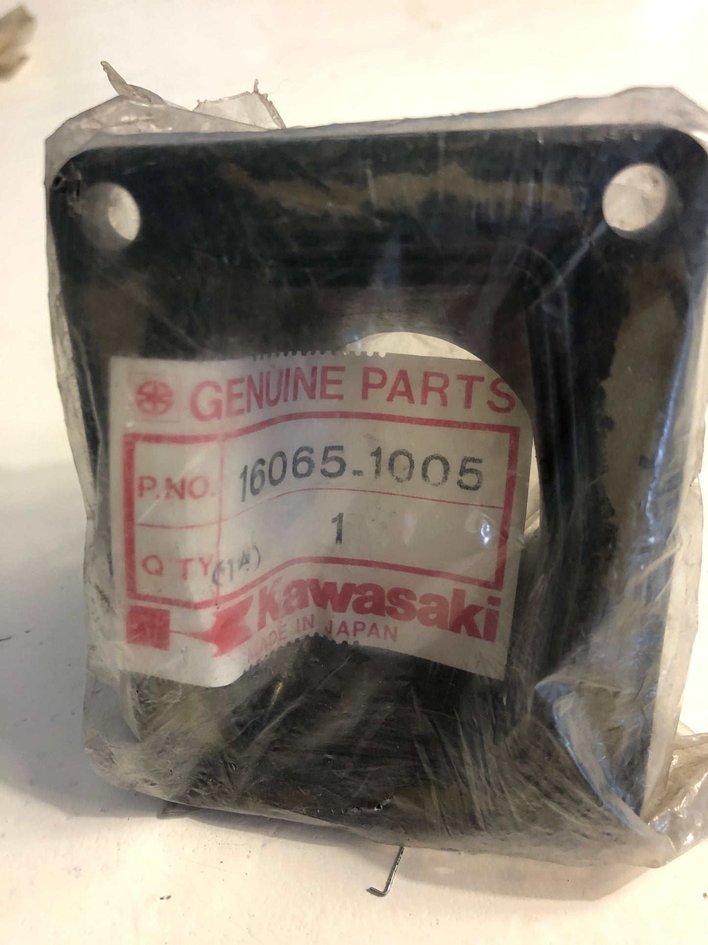 CARBURETOR HOLDER - KX250 (1974-1979)