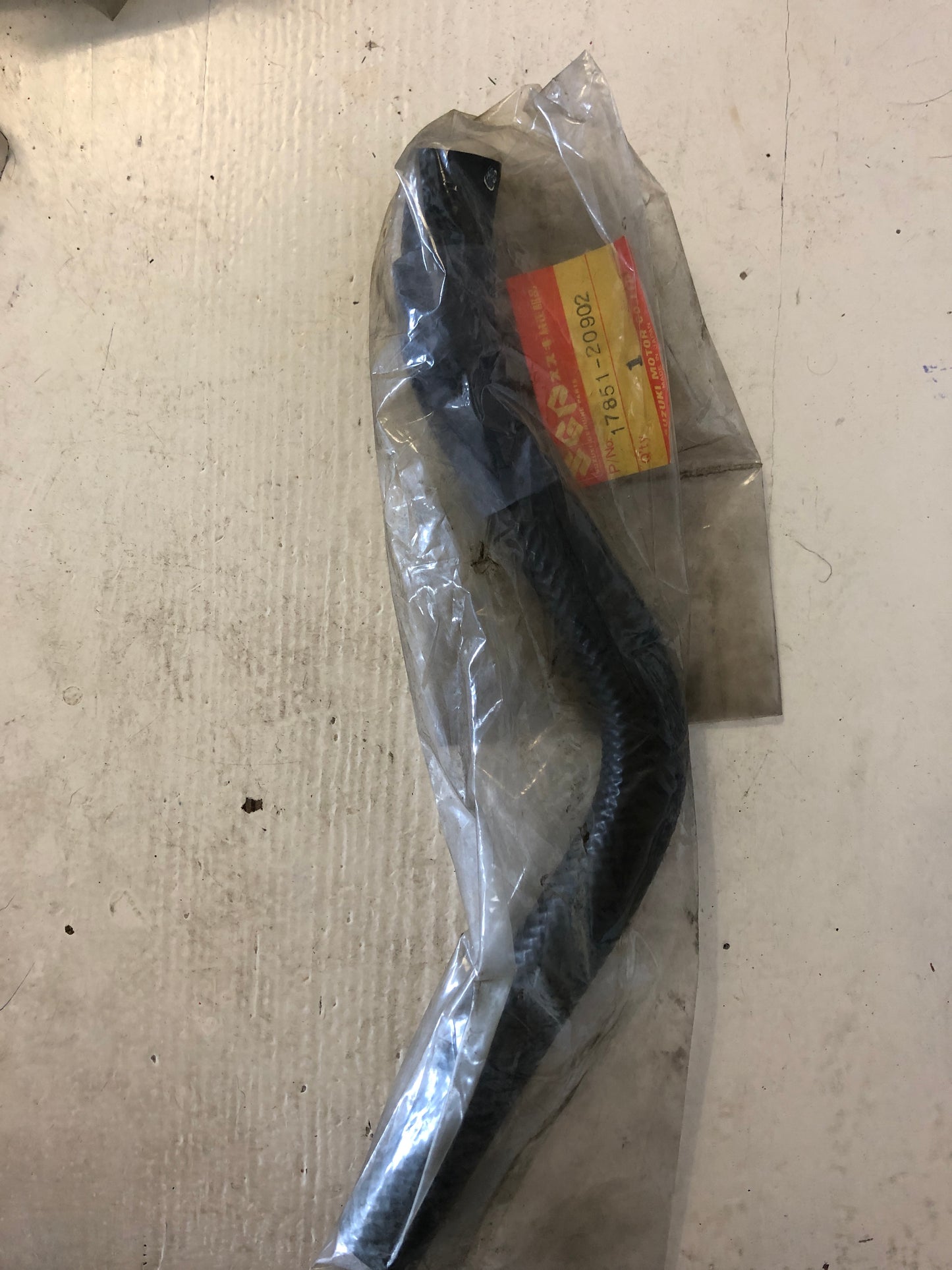 Radiator Hose - RM80 (1983-1985)