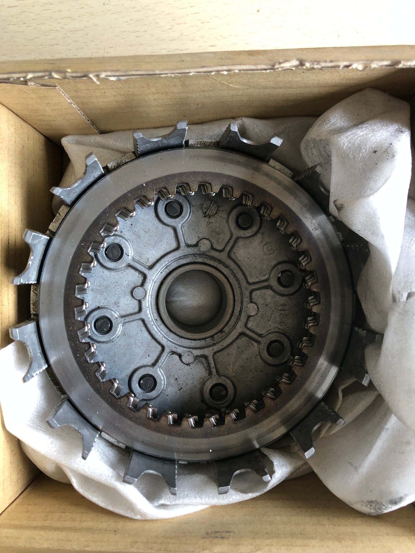 Clutch Housing - KX125 (1999-2002) (used/excellent condition)