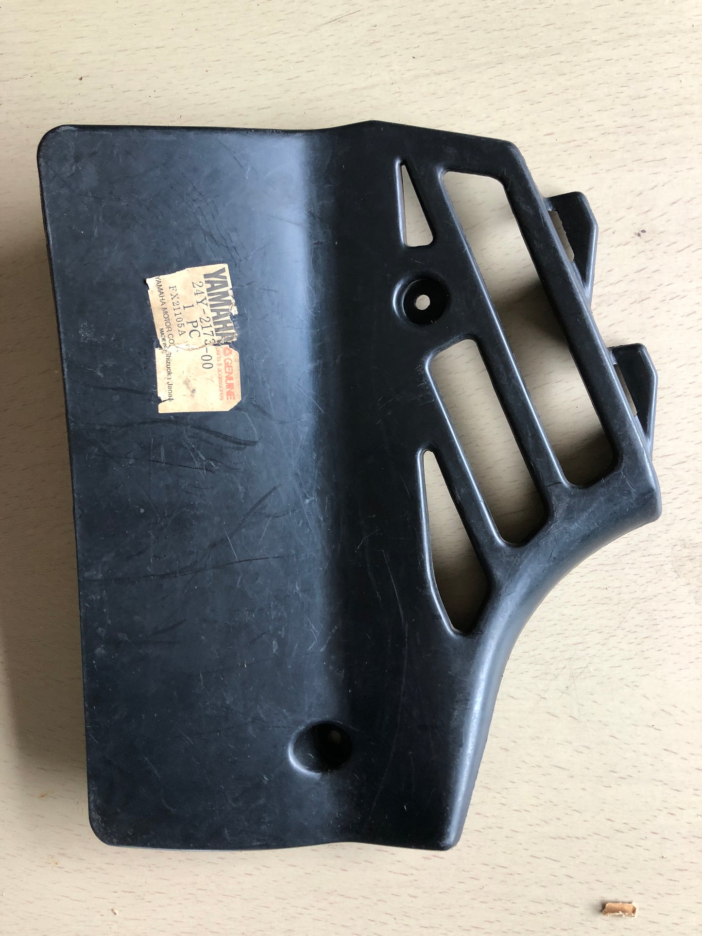 Radiator Shroud L - YZ250 (1983) (part has scuffing from shelf-wear)