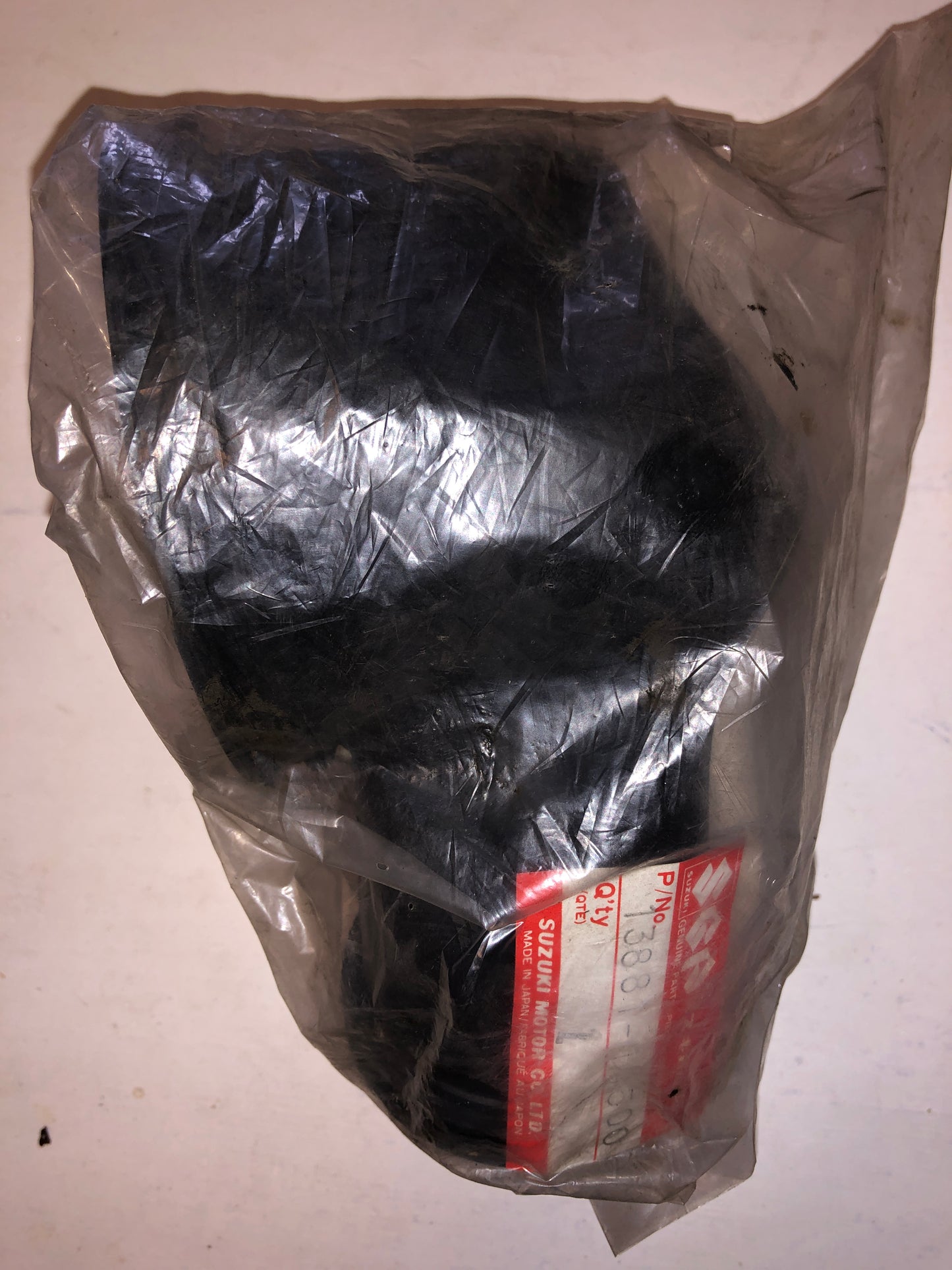 Air Cleaner Outlet tube - RM125 (1984-1985)