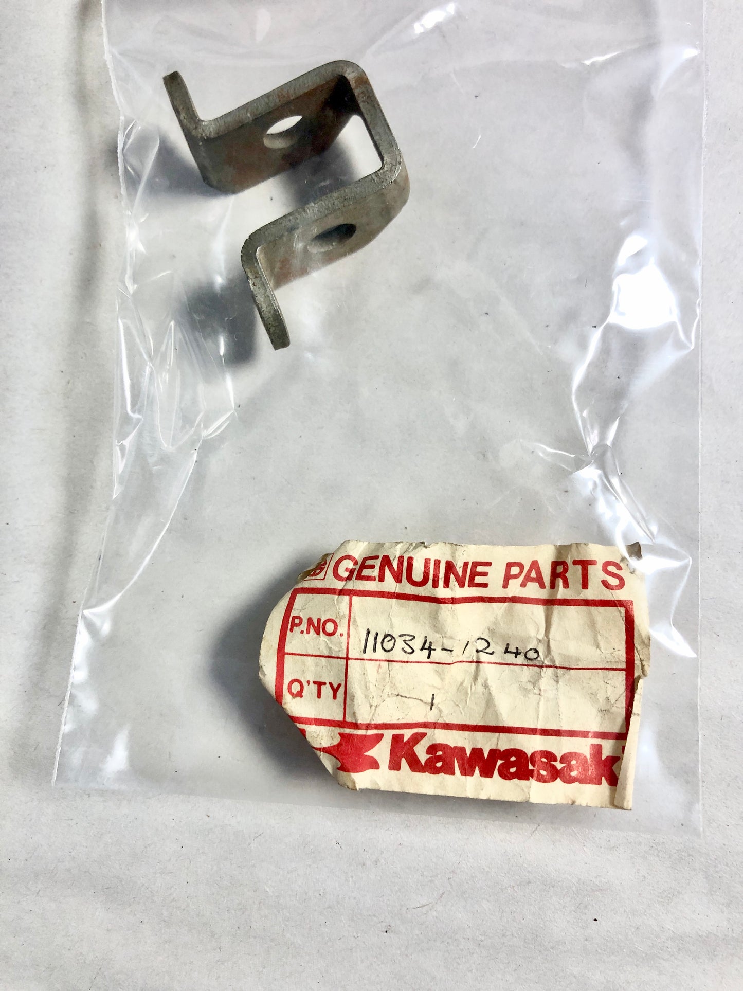 KAWASAKI-ZX400C2-BRACKET,CHAIN GUIDE