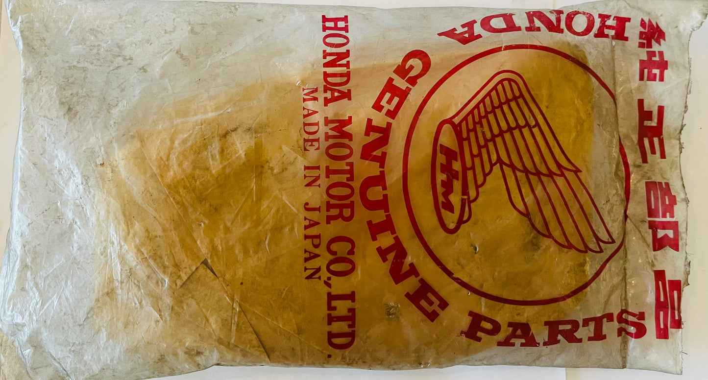 SUZUKI CR80 - LEFT CRANKCASE COVER 1982