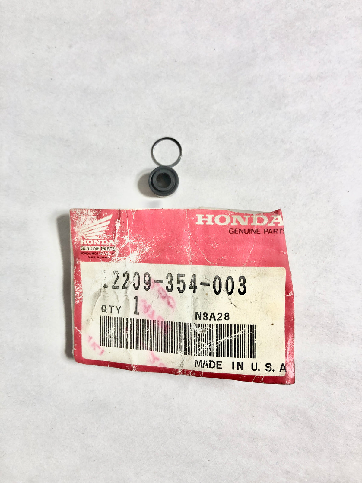 HONDA-CB200B-SEAL,VALVE STEM