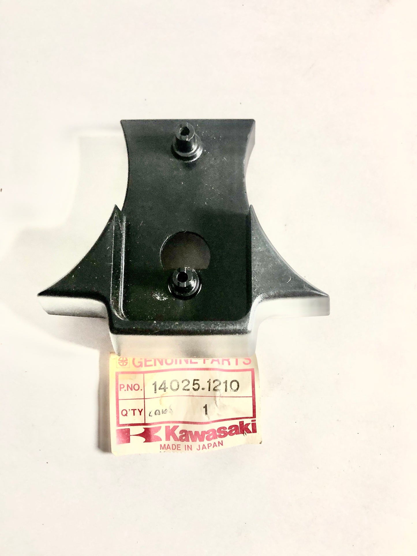 KAWASAKI-KZ750E1-COVER,PILOT BOX,LWR