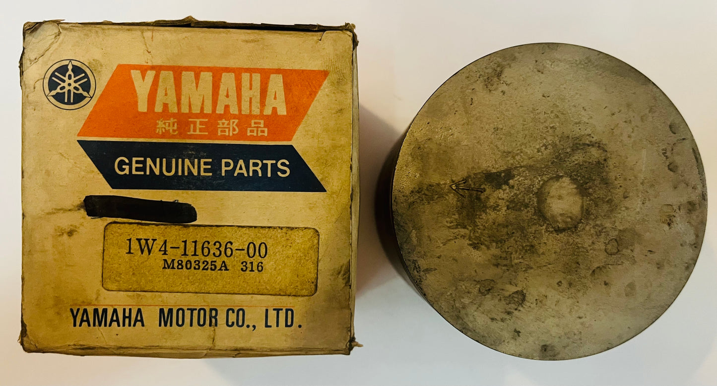 YAMAHA YZ400 IT400 - PISTON 2ND O/S 1976