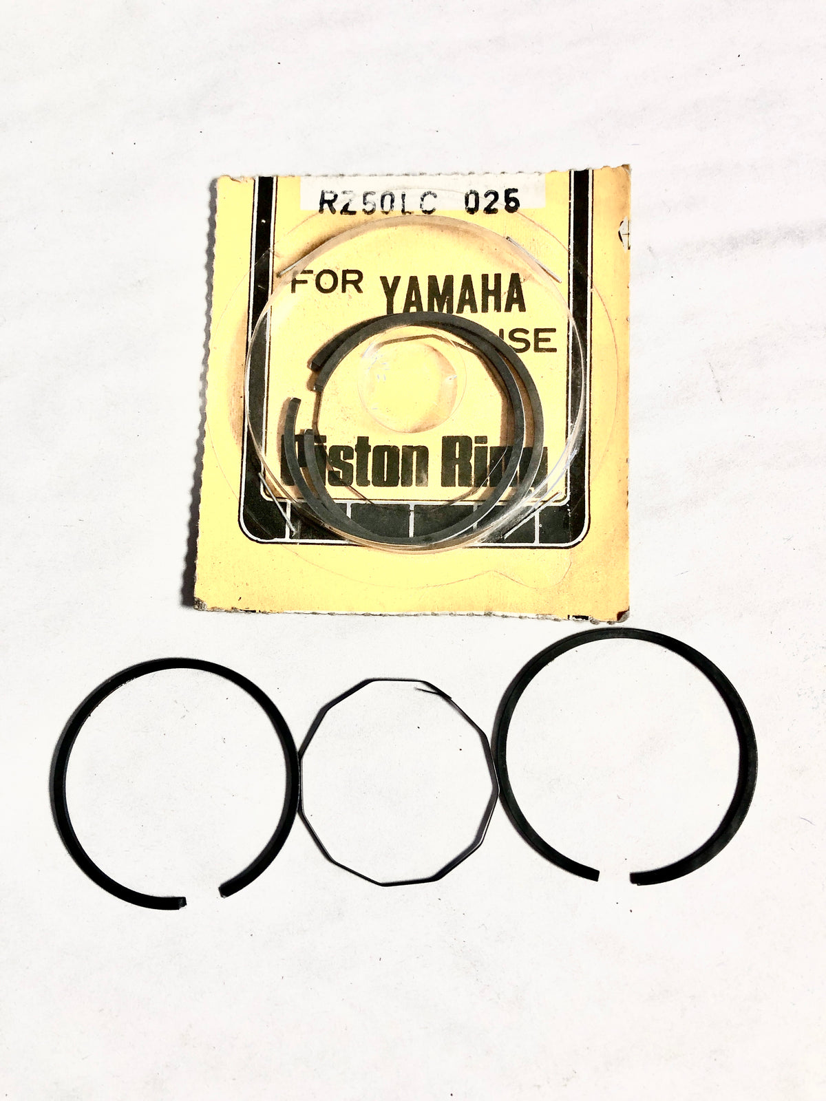 YAMAHA-RX50-PISTON RING SET (1ST O/S)