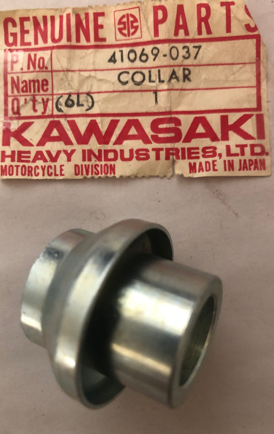 KAWASAKI-KZ200A1A-COLLAR, AXLE