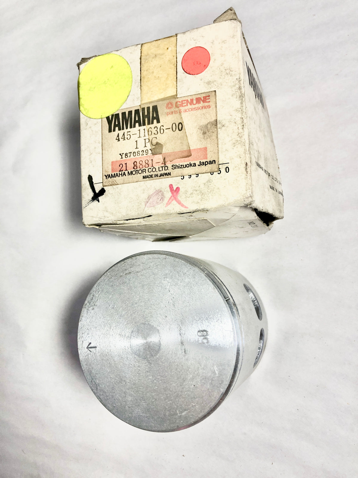 YAMAHA-DT360-PISTON (STD) 2ND O/S