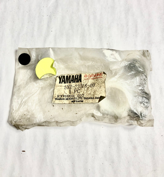 YAMAHA-YZ80-HOLDER, CABLE 1