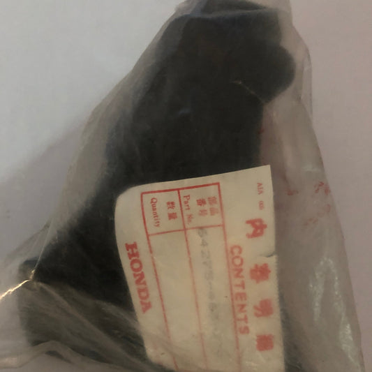 Honda- Tube R.Air Duct-GL1100I