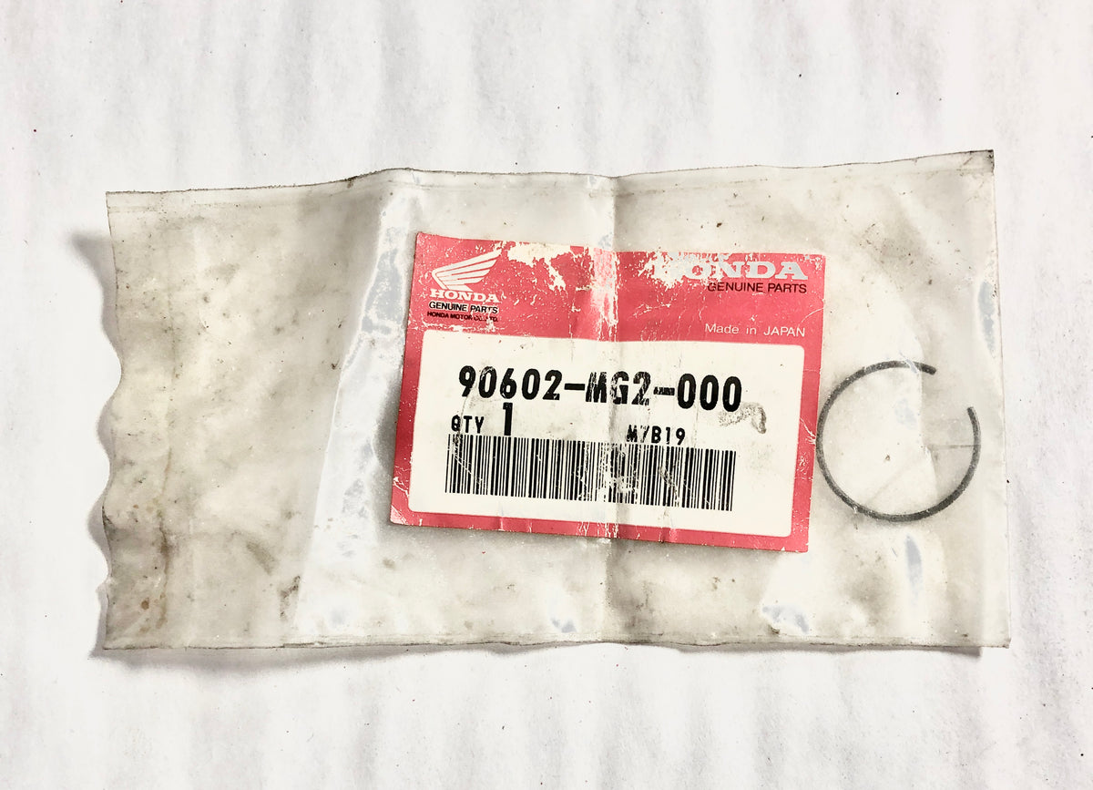 HONDA-XL500-CLIP,PISTON PIN