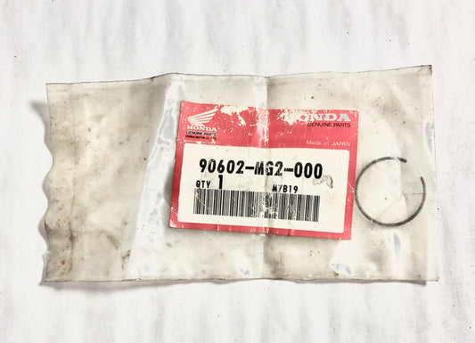 HONDA-XL500-CLIP,PISTON PIN