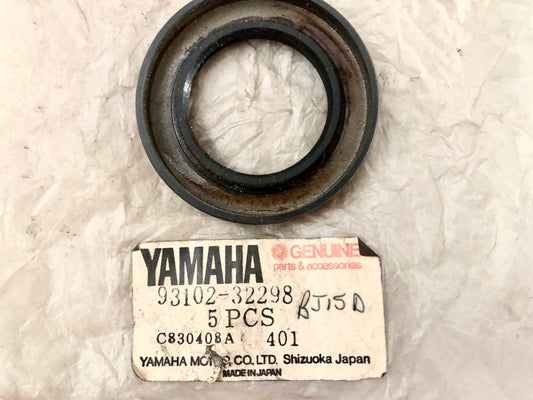 YAMAHA-XQ150 -OIL SEAL (29L)