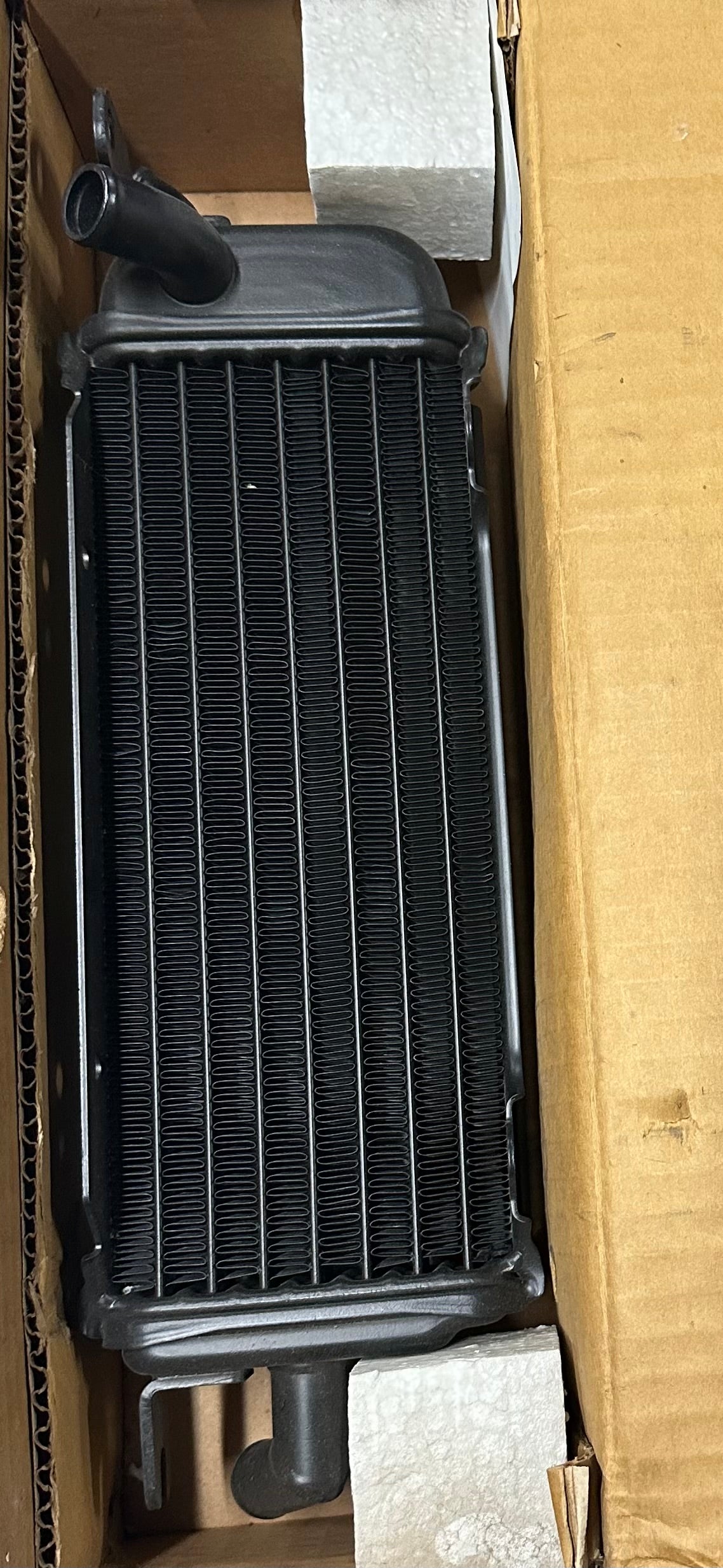 SUZUKI - WATER RADIATOR ASSEMBLY RM125 1984