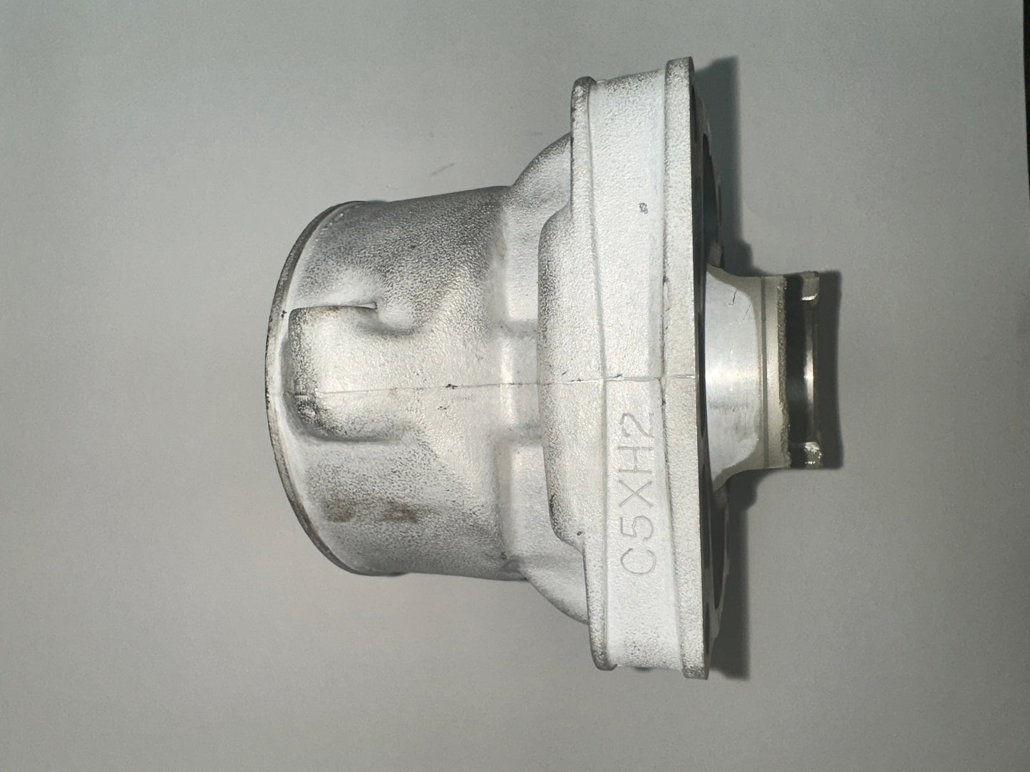 SUZUKI - RIGHT SIDE CYLINDER RGV250 VJ23