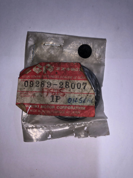 OIL SEAL 28x40x8 - 1981-1988 RM125 , 1984-1989 TS250 , 1985-1992 LT250