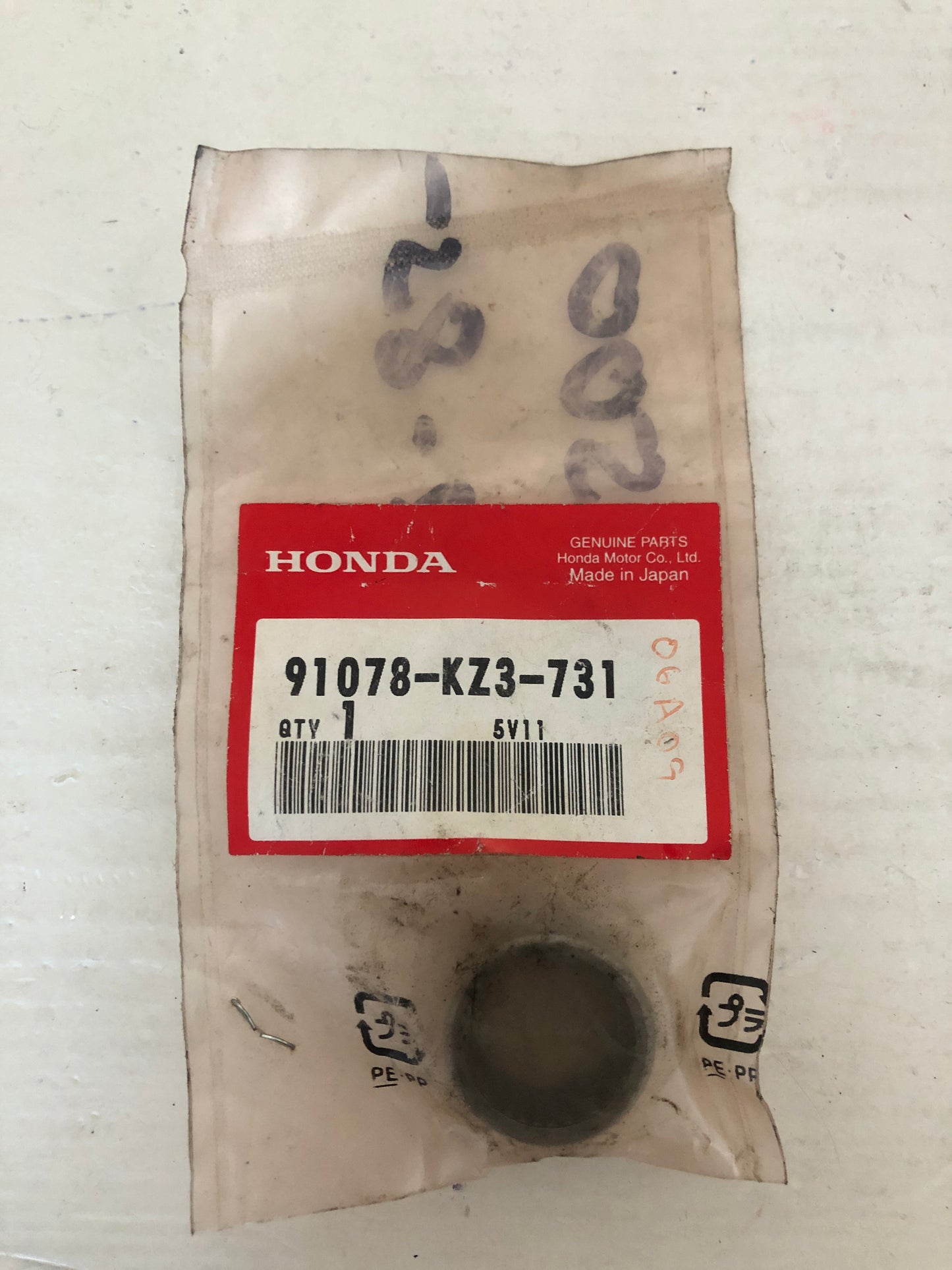 REAR SHOCK NEEDLE BEARING - CR500 (1991 - 2001)